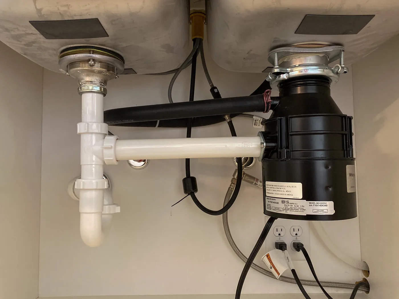Garbage Disposal Leak in Euless, Texas